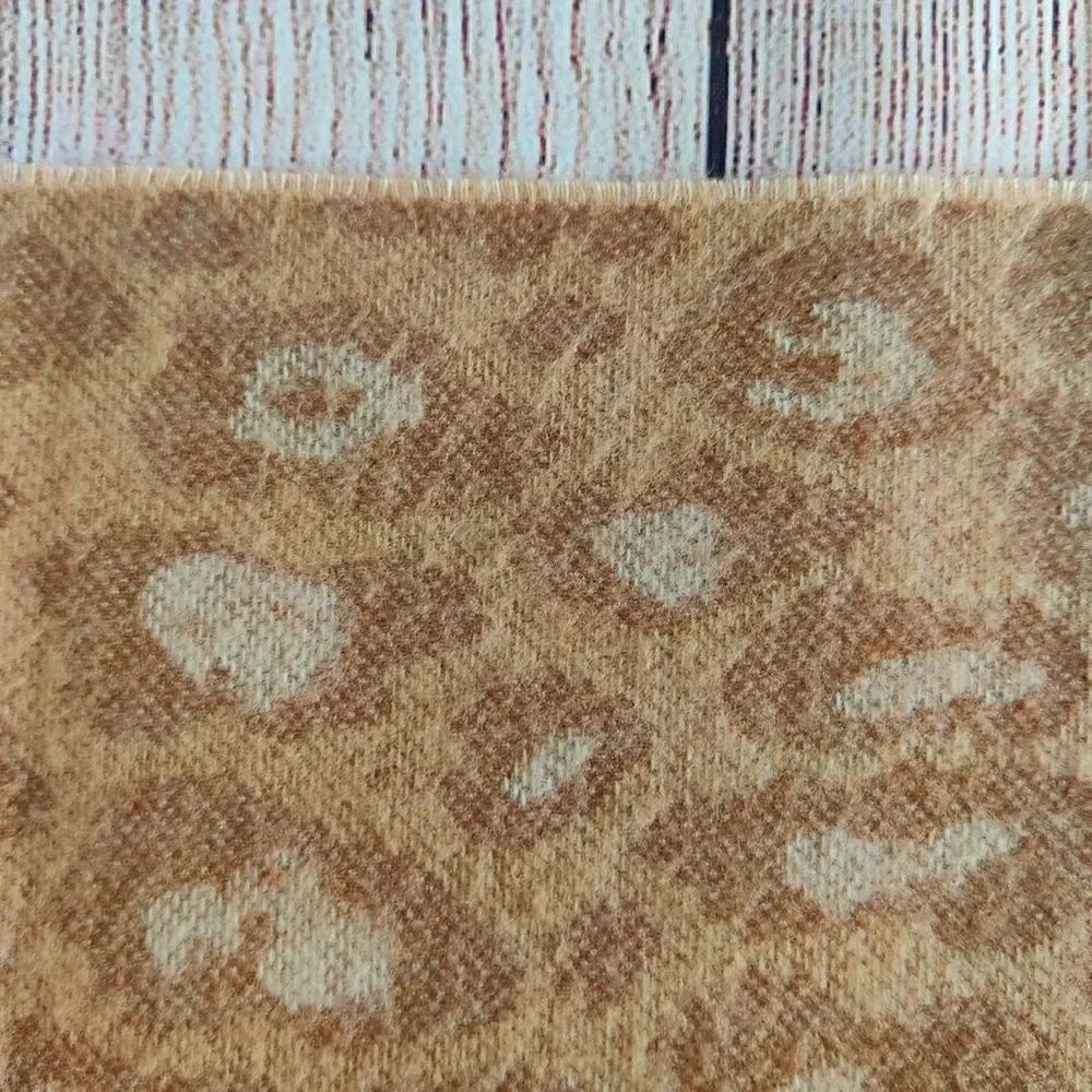 V. Fraas leopard print fringed scarf - Picture 5 of 9